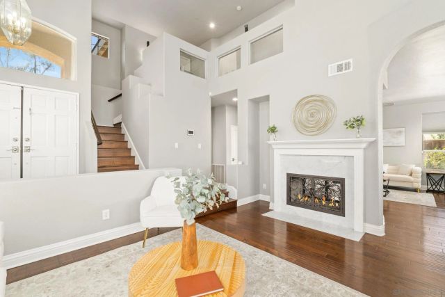 13515 Essence Rd, San Diego, CA 92128