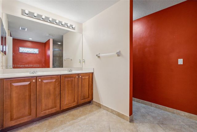 1924 SW Jamesport Dr, Port St. Lucie, FL 34953