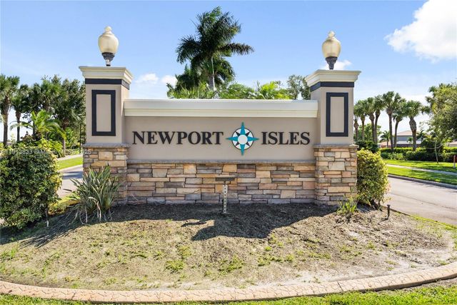 1924 SW Jamesport Dr, Port St. Lucie, FL 34953