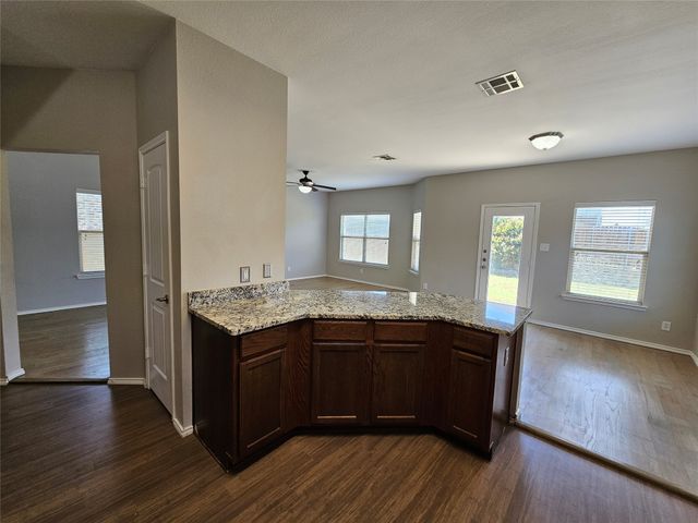 4019 Houston Drive, Heartland, TX 75126