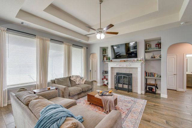 110 Fire Wheel Drive, Waxahachie, TX 75167