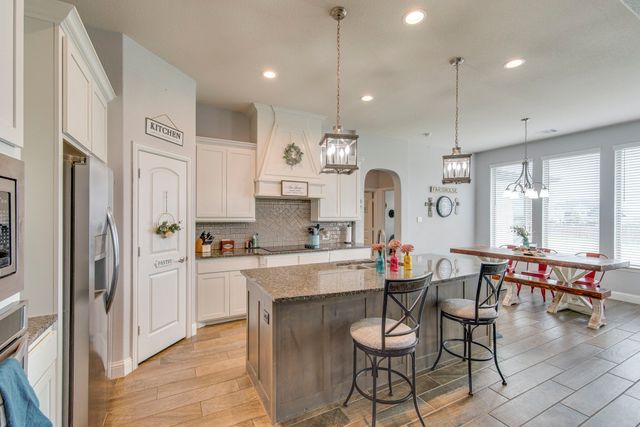 110 Fire Wheel Drive, Waxahachie, TX 75167