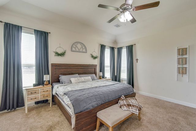 110 Fire Wheel Drive, Waxahachie, TX 75167