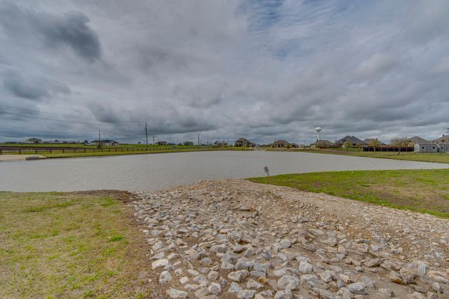 110 Fire Wheel Drive, Waxahachie, TX 75167