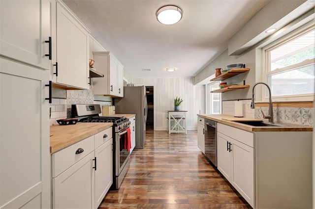 1409 Leawood Drive, Edmond, OK 73034