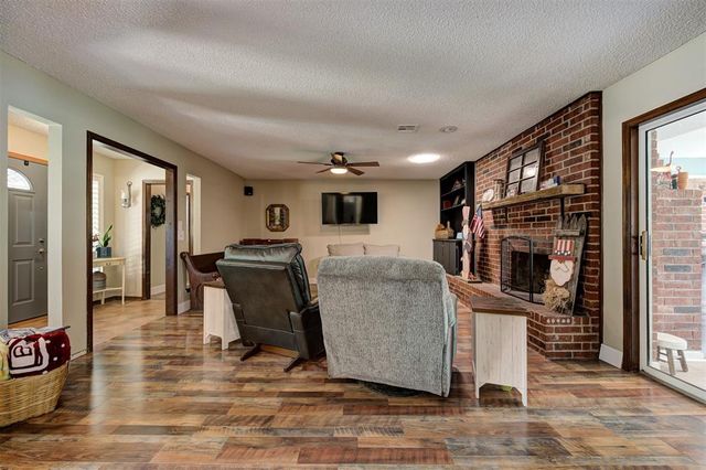 1409 Leawood Drive, Edmond, OK 73034