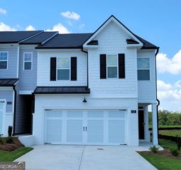 310 Sound Circle, Stockbridge, GA 30281