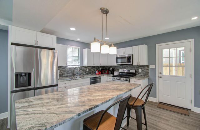 3330 Kelton Street, Houston, TX 77021