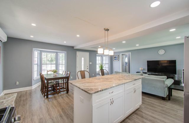 3330 Kelton Street, Houston, TX 77021