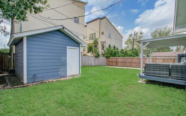 3330 Kelton Street, Houston, TX 77021