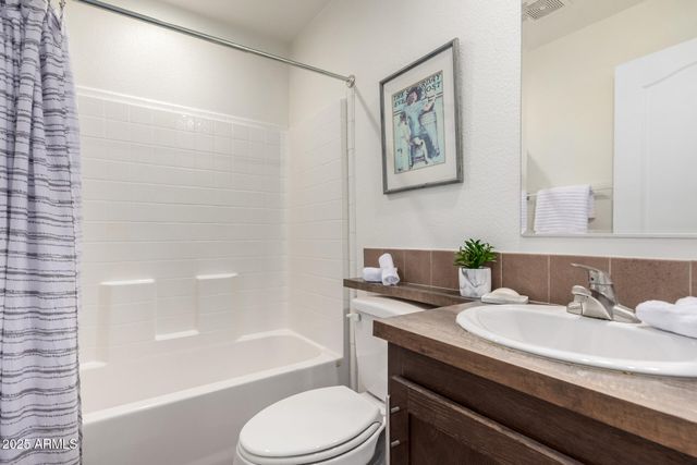 10960 N 67TH Avenue 105, Glendale, AZ 85304