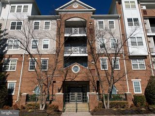 327 KING FARM BLVD #203, Rockville, MD 20850