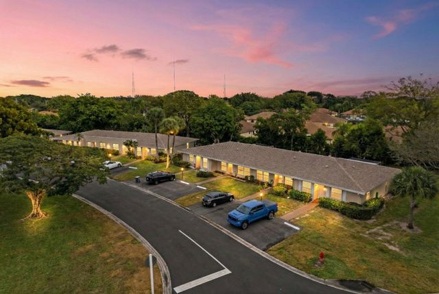 8555 Bella Vista Drive 86, Boca Raton, FL 33433