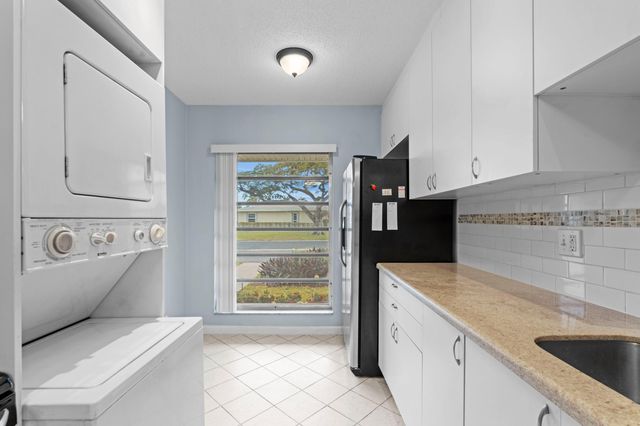 8555 Bella Vista Drive 86, Boca Raton, FL 33433