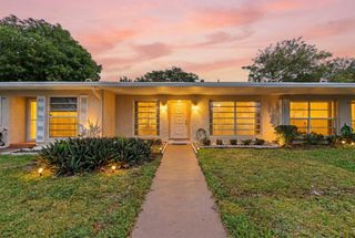 8555 Bella Vista Drive 86, Boca Raton, FL 33433