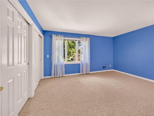 4 Pond View Drive, Perinton, NY 14534