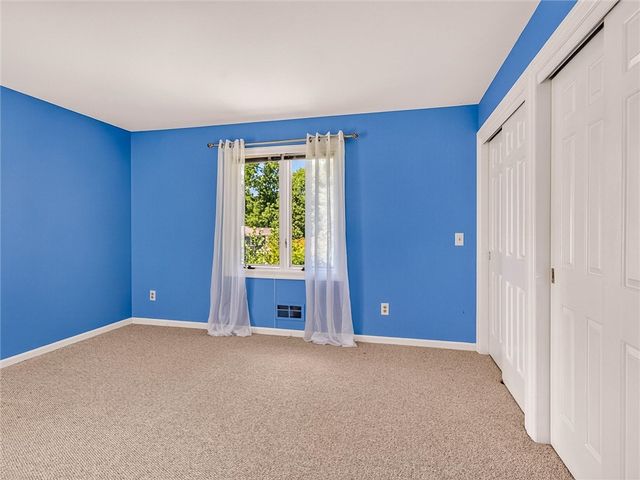 4 Pond View Drive, Perinton, NY 14534