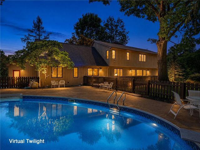 4 Pond View Drive, Perinton, NY 14534