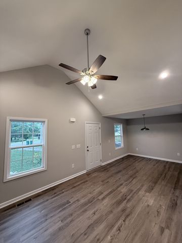 649 Franklin Ave, Lewisburg, TN 37091