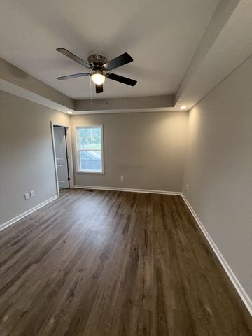 649 Franklin Ave, Lewisburg, TN 37091