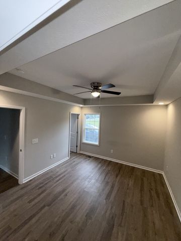 649 Franklin Ave, Lewisburg, TN 37091