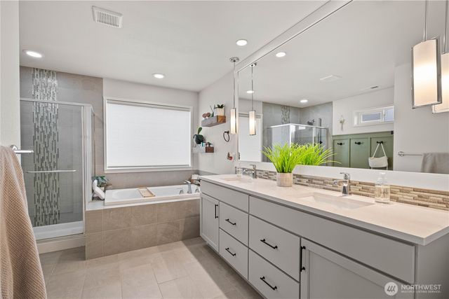 11361 Maple Tree Place NW, Silverdale, WA 98383