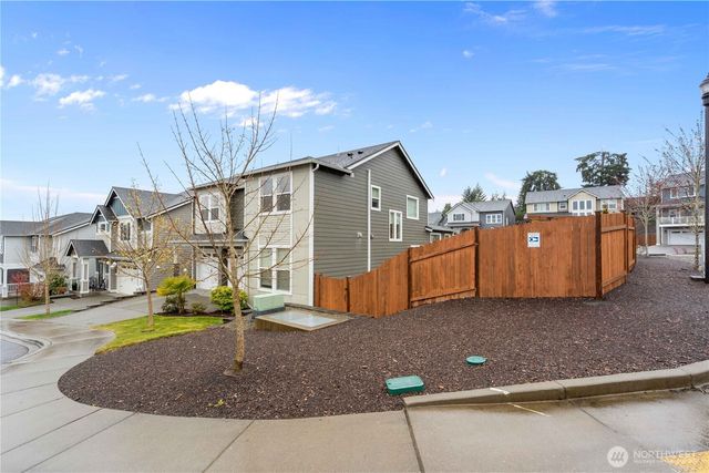 11361 Maple Tree Place NW, Silverdale, WA 98383