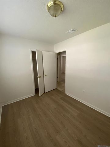 7426 Meadow Park Ave, Baton Rouge, LA 70810