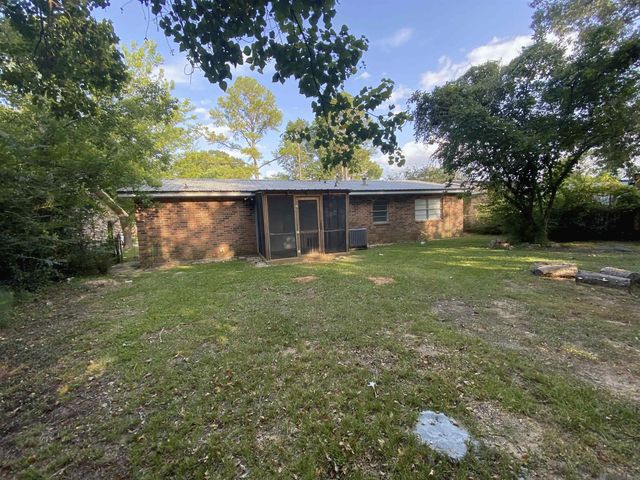 7426 Meadow Park Ave, Baton Rouge, LA 70810