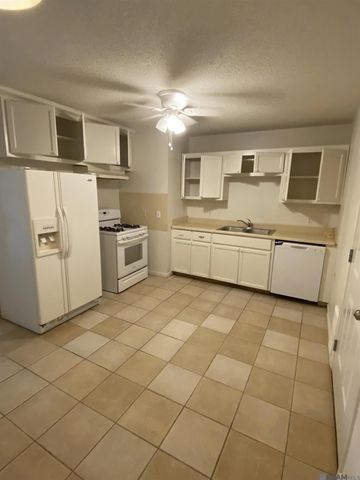 7426 Meadow Park Ave, Baton Rouge, LA 70810
