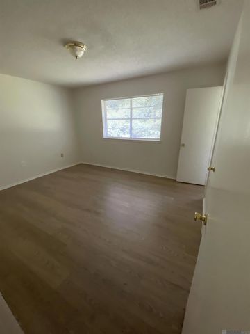 7426 Meadow Park Ave, Baton Rouge, LA 70810