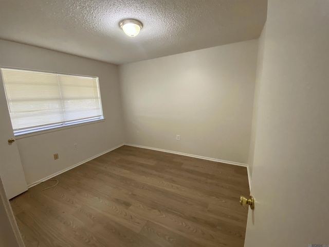 7426 Meadow Park Ave, Baton Rouge, LA 70810