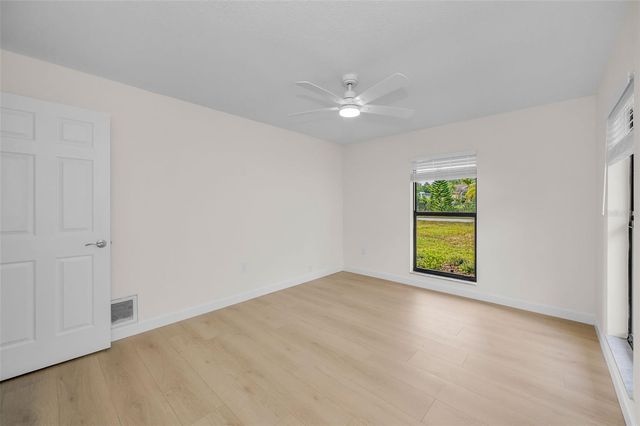 10639 LAKEVIEW DRIVE, New Port Richey, FL 34654