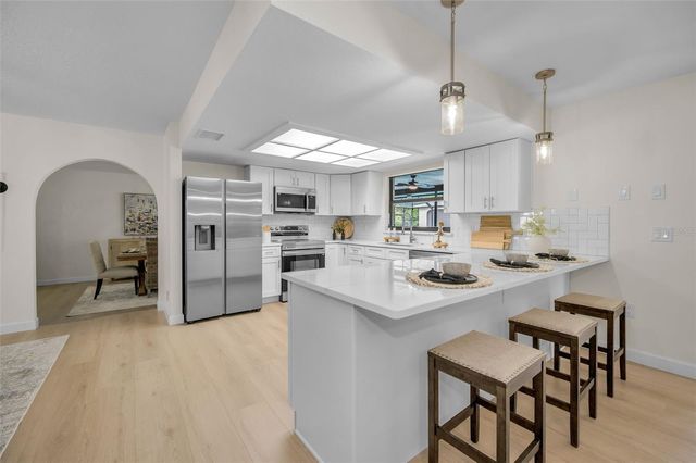 10639 LAKEVIEW DRIVE, New Port Richey, FL 34654