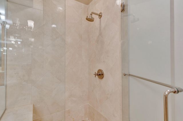 417 Frazier Avenue 404, Chattanooga, TN 37405