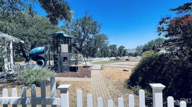 20562 Tiffany Circle, Tehachapi, CA 93561