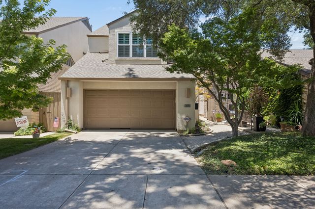 6353 Southpoint Drive, Dallas, TX 75248