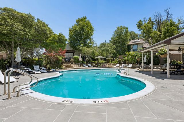 6353 Southpoint Drive, Dallas, TX 75248