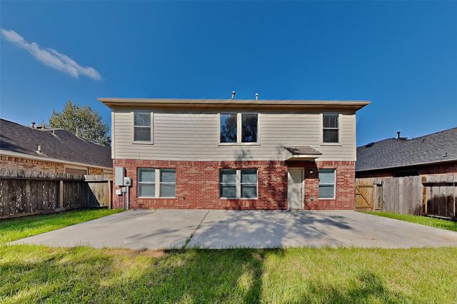 26880 Armor Oaks Drive, Kingwood, TX 77339