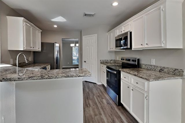 26880 Armor Oaks Drive, Kingwood, TX 77339