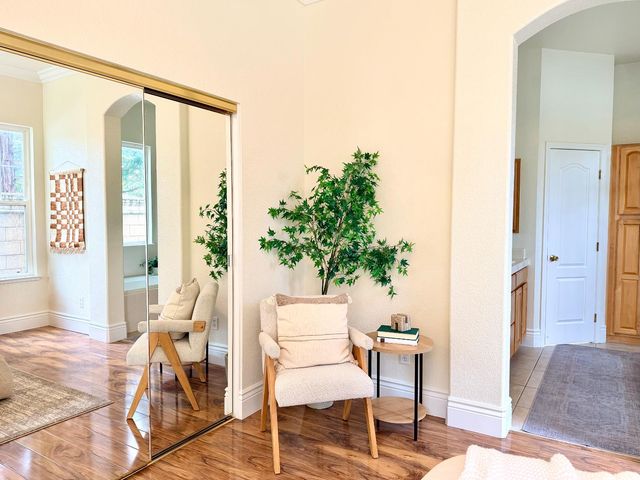 12104 Gold Pointe Ln, Gold River, CA 95670