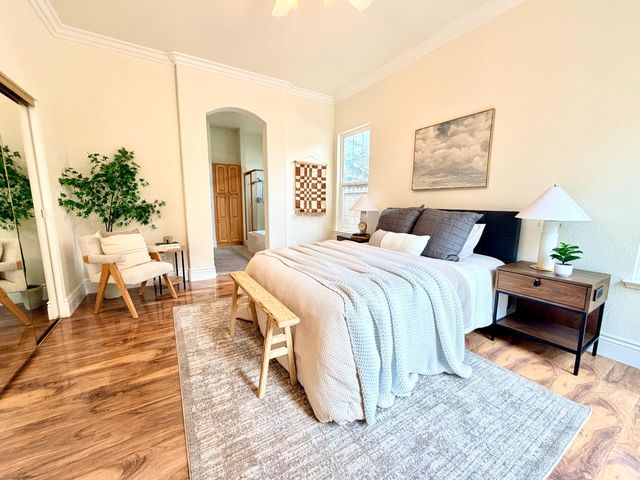 12104 Gold Pointe Ln, Gold River, CA 95670