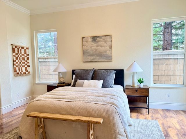 12104 Gold Pointe Ln, Gold River, CA 95670