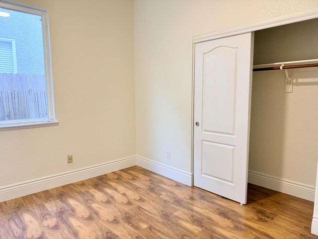 12104 Gold Pointe Ln, Gold River, CA 95670