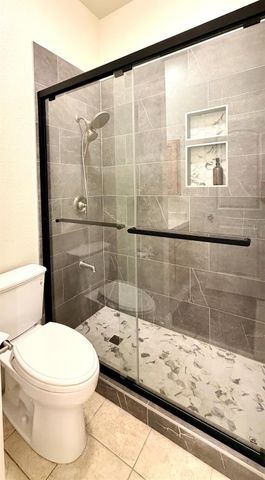 12104 Gold Pointe Ln, Gold River, CA 95670