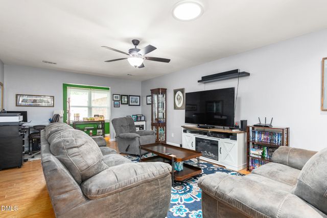 2435 Moran Street 6f, Burlington, NC 27215