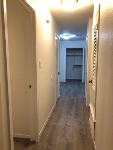 6502 S 1st ST 102, Austin, TX 78745