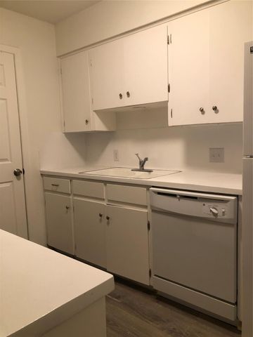 6502 S 1st ST 102, Austin, TX 78745