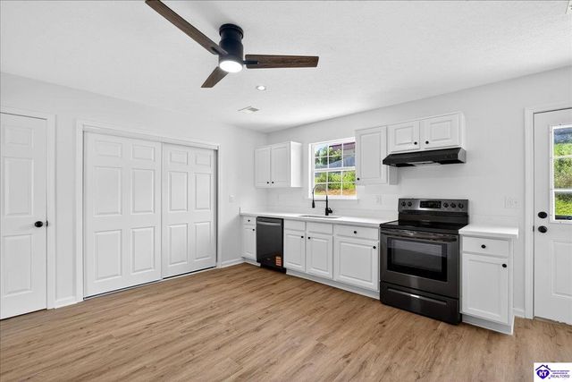 108 Derbyshire Court, Radcliff, KY 40160