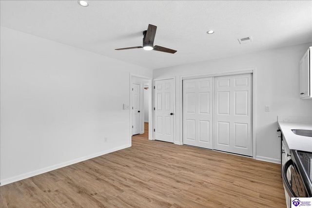 108 Derbyshire Court, Radcliff, KY 40160